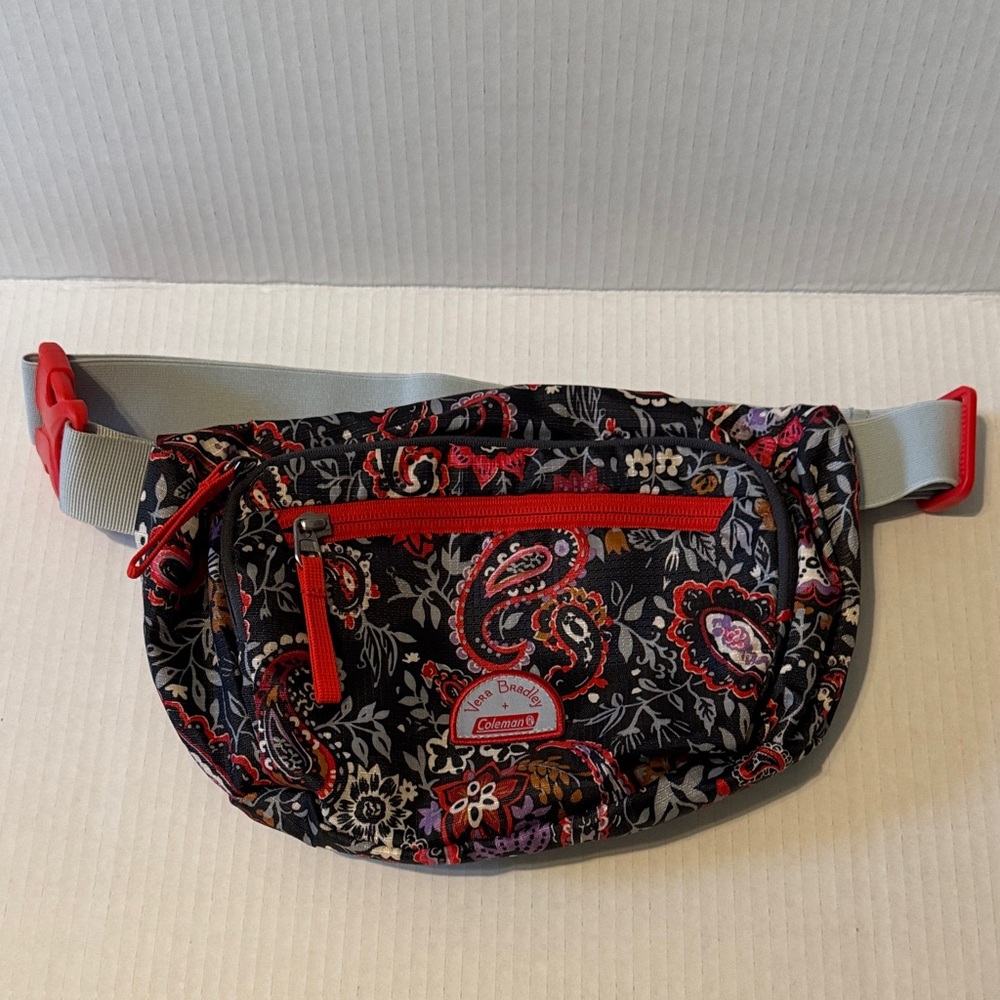 Vera Bradley x Coleman 5L Run-With it hip sling in Eden Paisley EUC